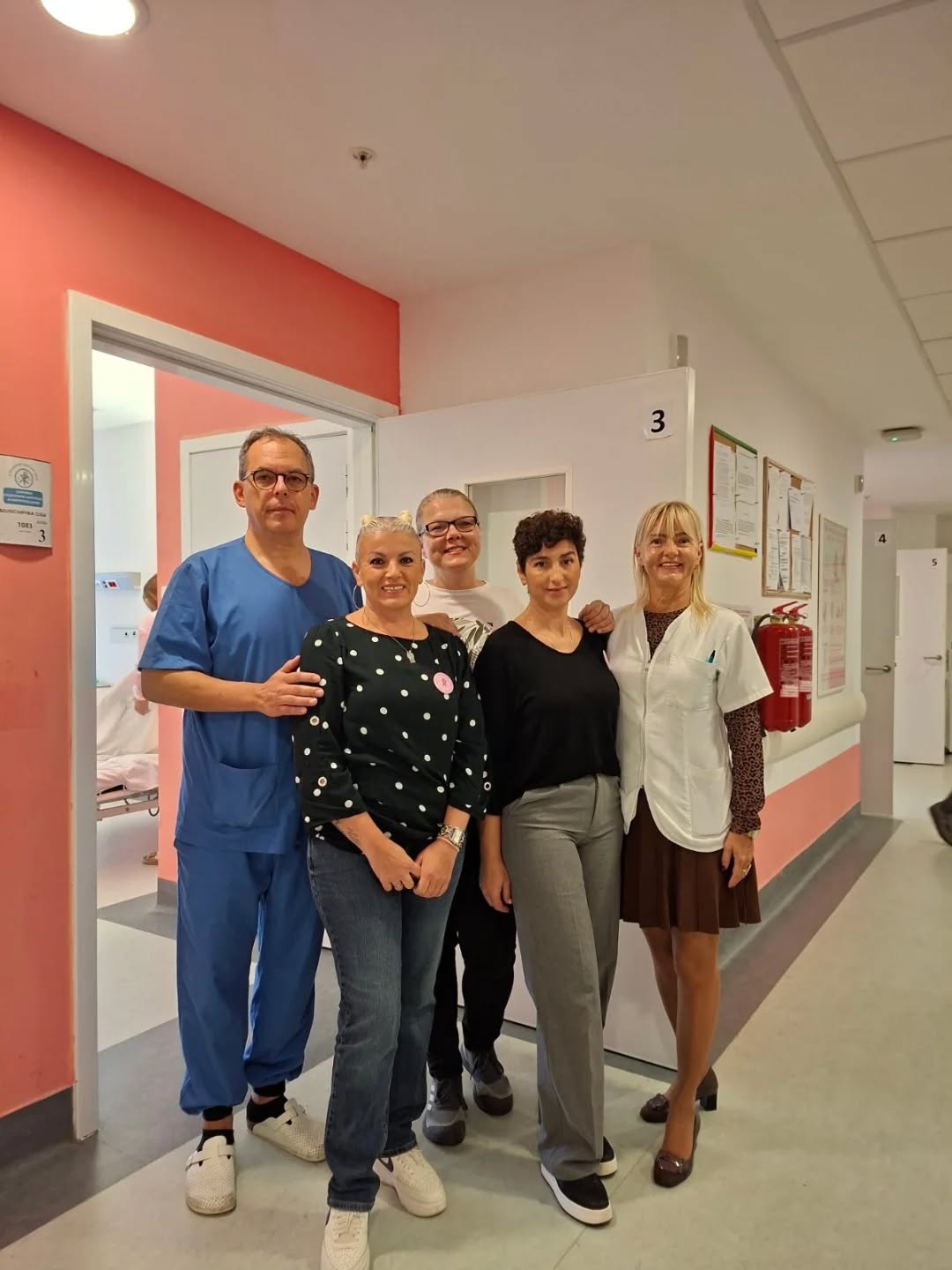 udruzenje-zena-budite-uz-nas-zene-obolele-od-karcinoma